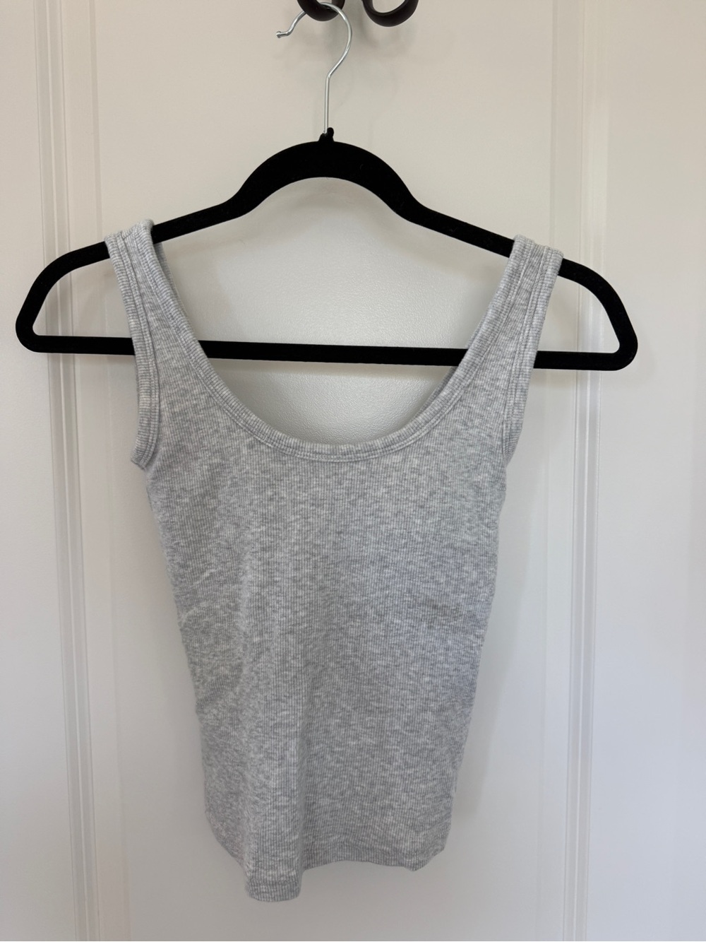 Abercrombie & Fitch Light Gray Ribbed Scoop Tank